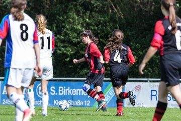 Bild 223 - B-Juniorinnen SVHU - Weststeinburg : Ergebnis: 15:0